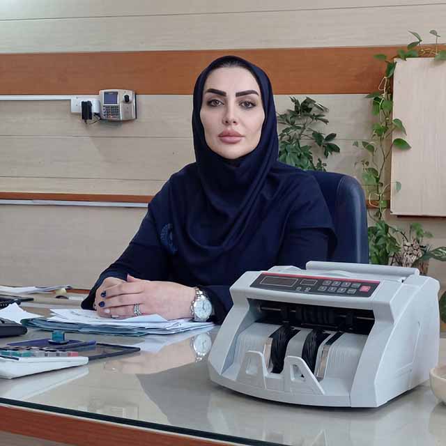 مریم شریفی
